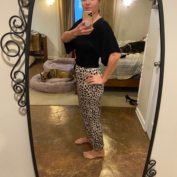 Cute black bebe crop top with tie - Picture 3 of 4